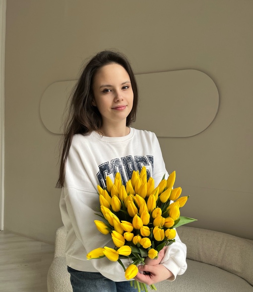 51 желтый тюльпан купить букет с доставкой